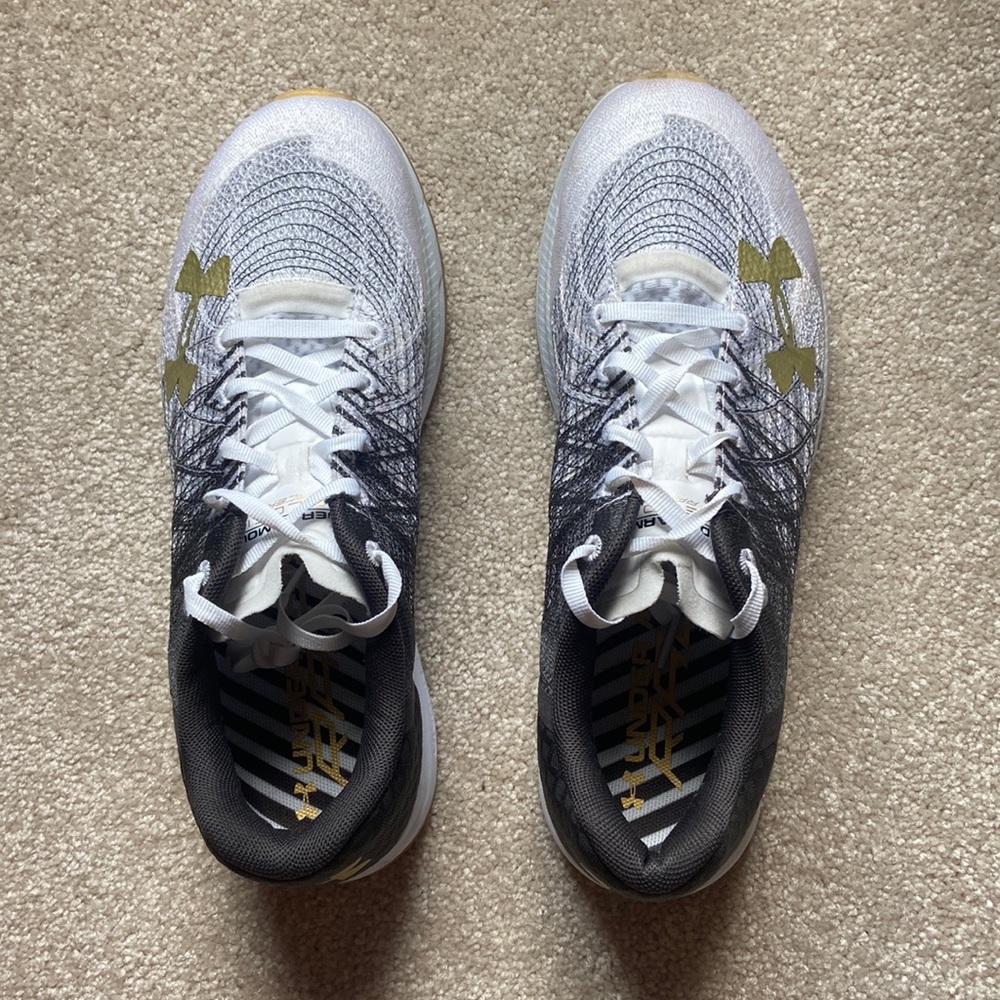 Under Armour Velociti Racer womens size 9.5